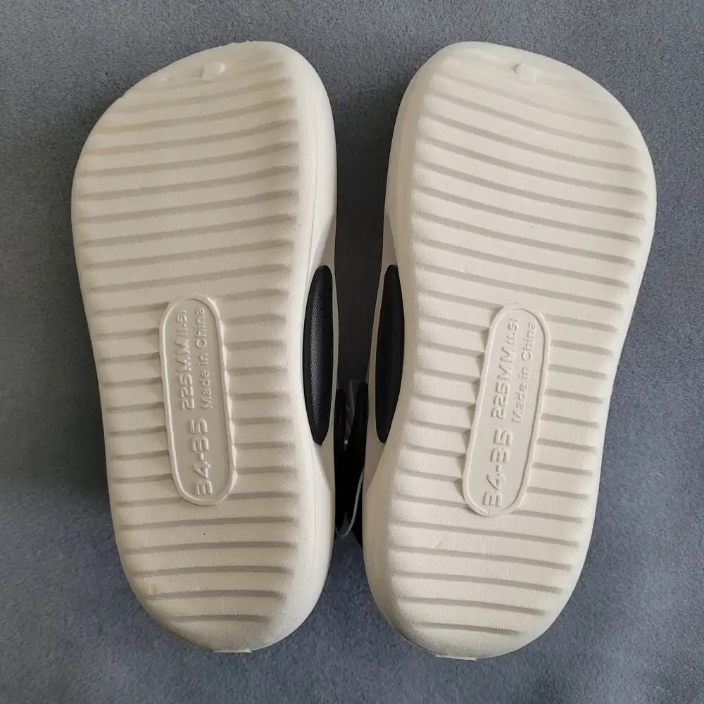 Classic Clog Styling Kids Shoes White w/Black -- Sz 13